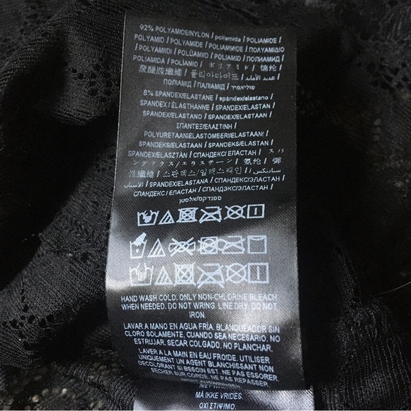 Guess Longsleeve Black Lacy Crop Top - Picture 7 of 7